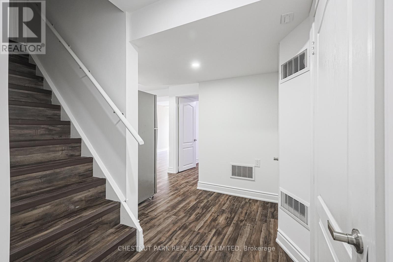 Photo 22 of 565 Edenbrook Hill Drive, Brampton ON