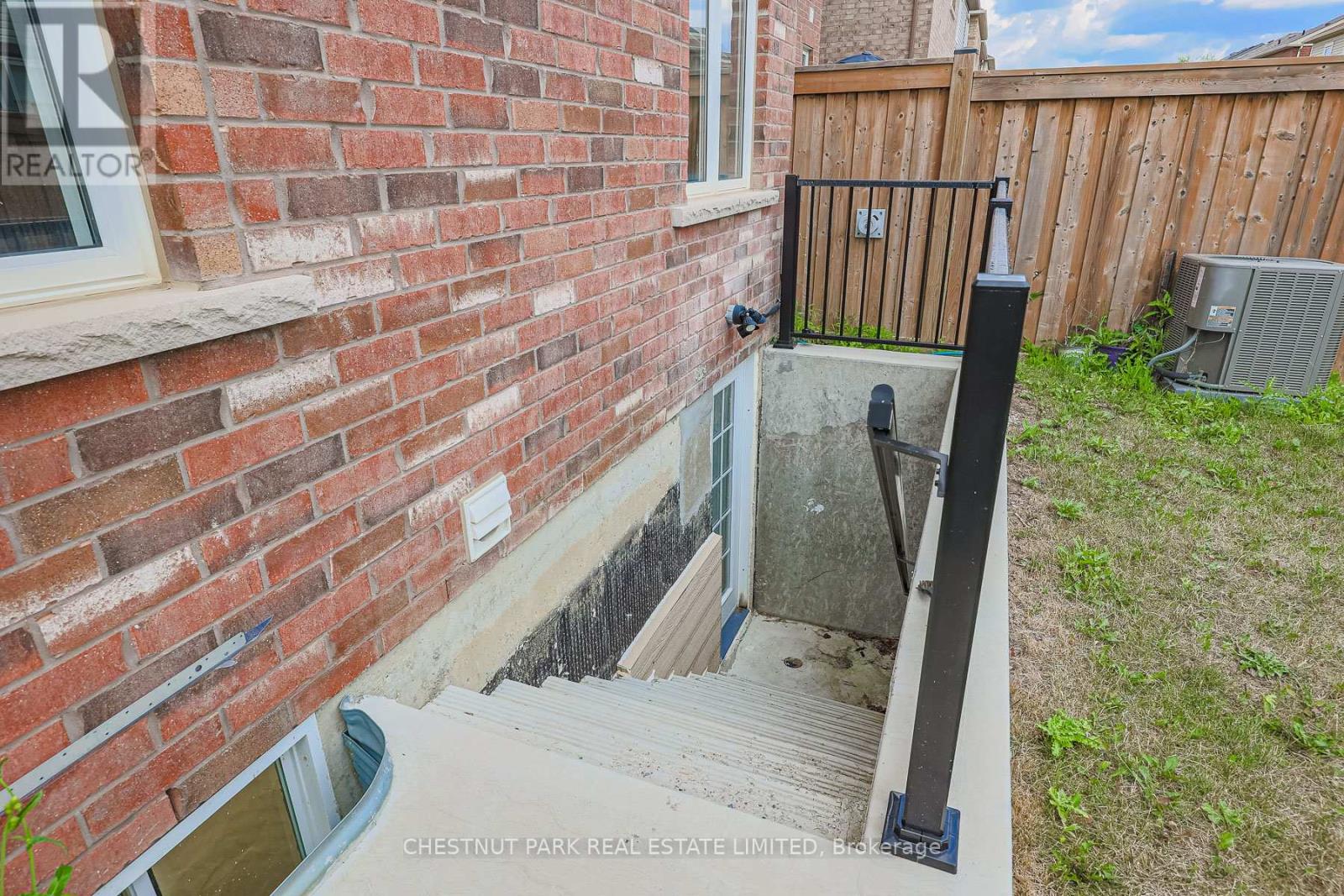 Photo 45 of 565 Edenbrook Hill Drive, Brampton ON
