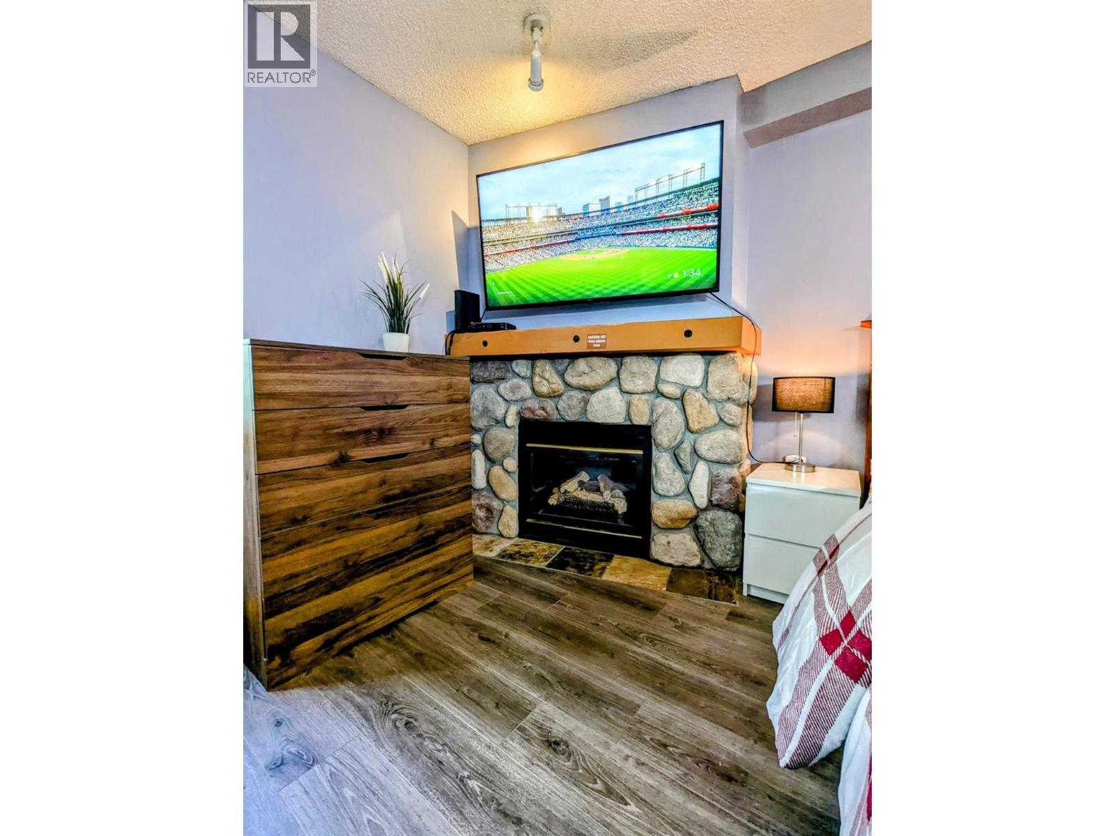 Photo 13 of 2060 Summit Drive Unit 104, Panorama BC