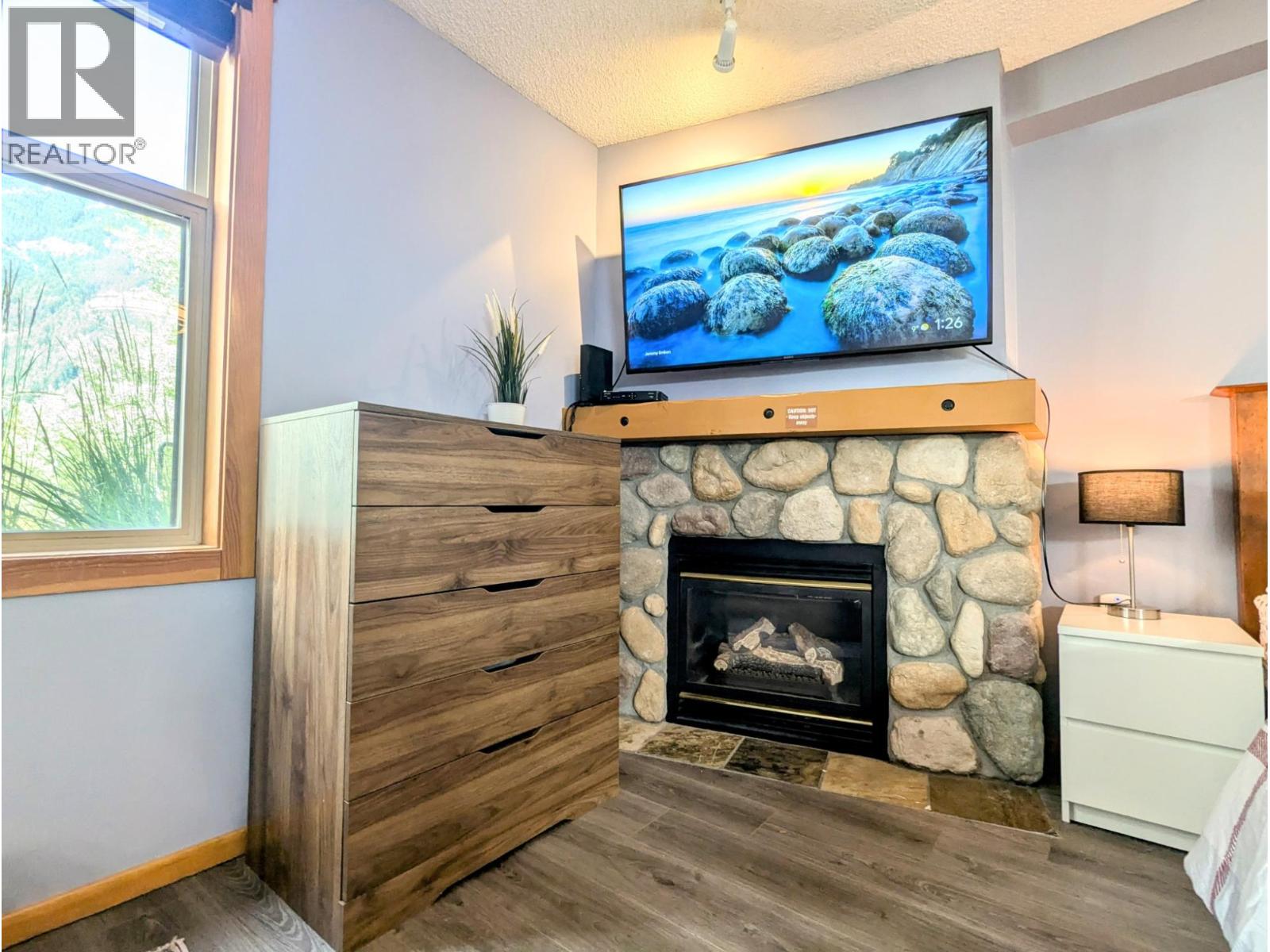 Photo 14 of 2060 Summit Drive Unit 104, Panorama BC
