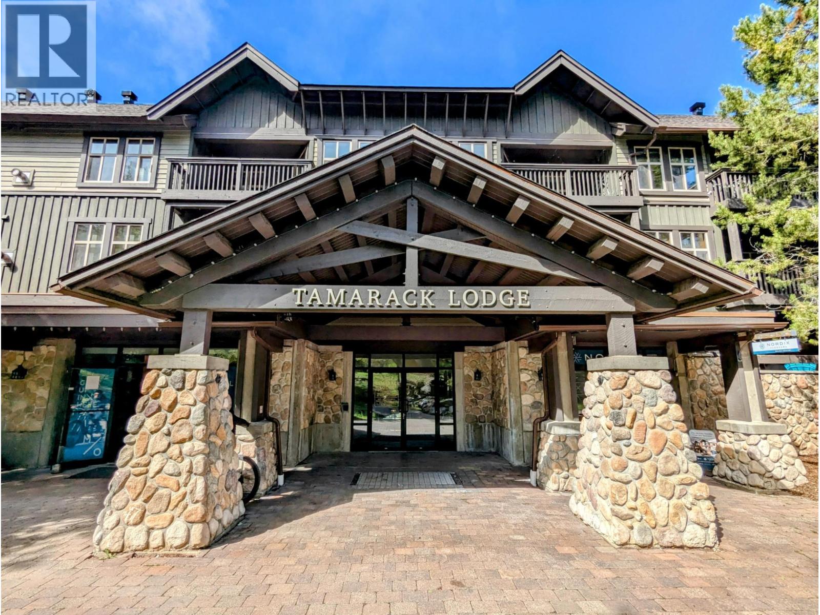 Photo 18 of 2060 Summit Drive Unit 104, Panorama BC