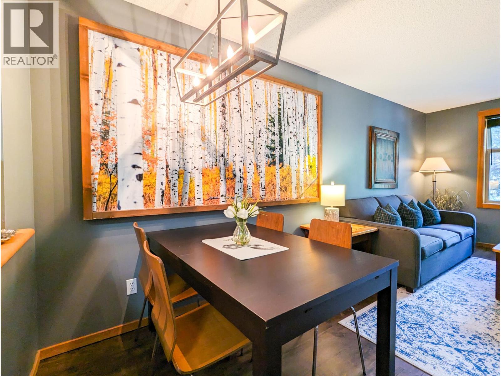 Photo 3 of 2060 Summit Drive Unit 208, Panorama BC