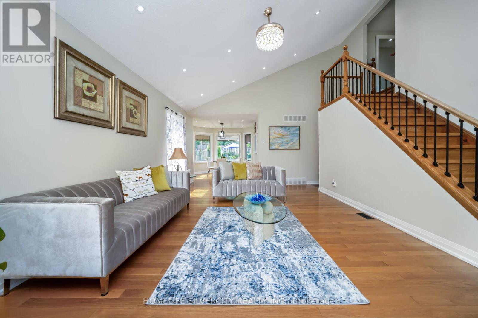 Photo 8 of 118 Parkedge Street, Guelph Eramosa ON