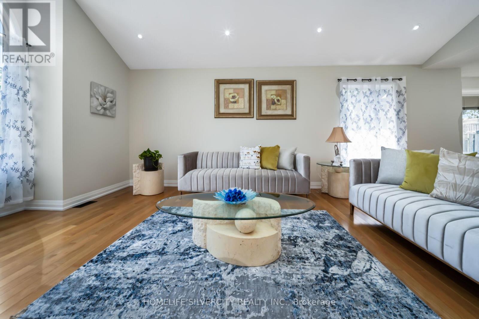 Photo 9 of 118 Parkedge Street, Guelph Eramosa ON