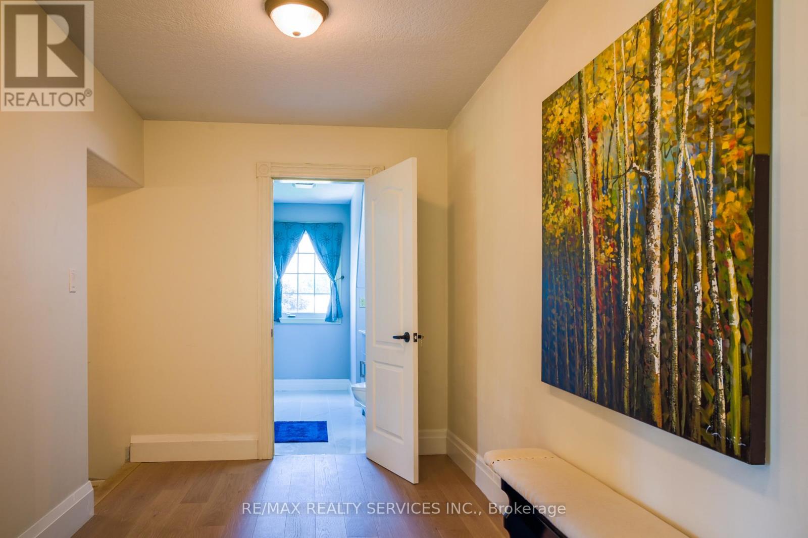 Photo 42 of 214 218 Maple Avenue S, Brant ON