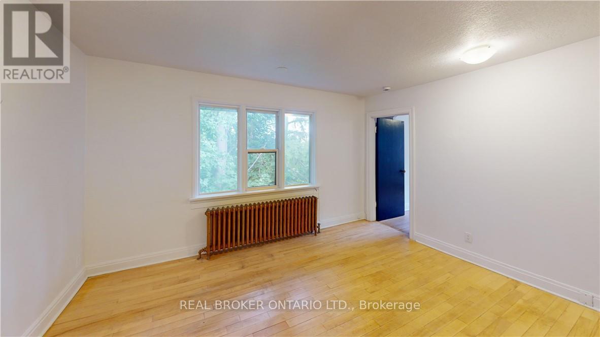 Photo 5 of 112 Margaret Avenue, Kitchener ON