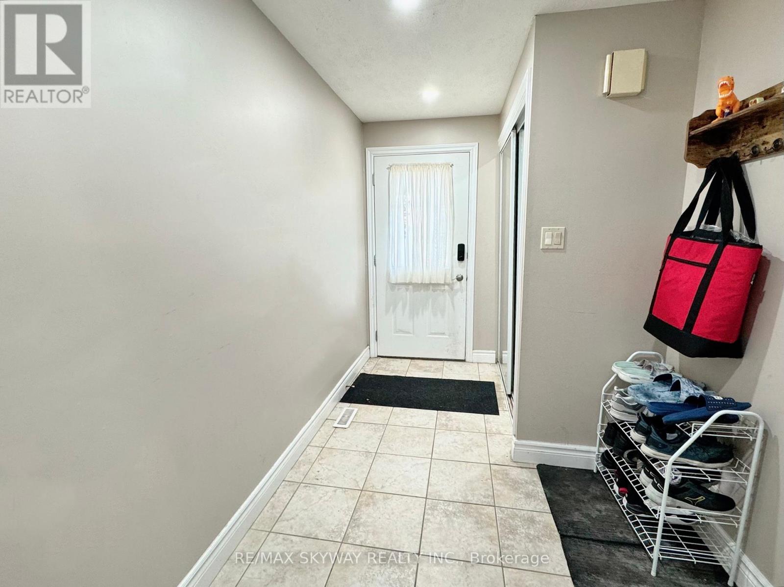 Photo 19 of 1 294 Fergus Avenue, Kitchener ON