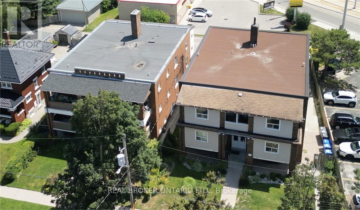 Photo 2 of 17 Louisa Street, Kitchener ON