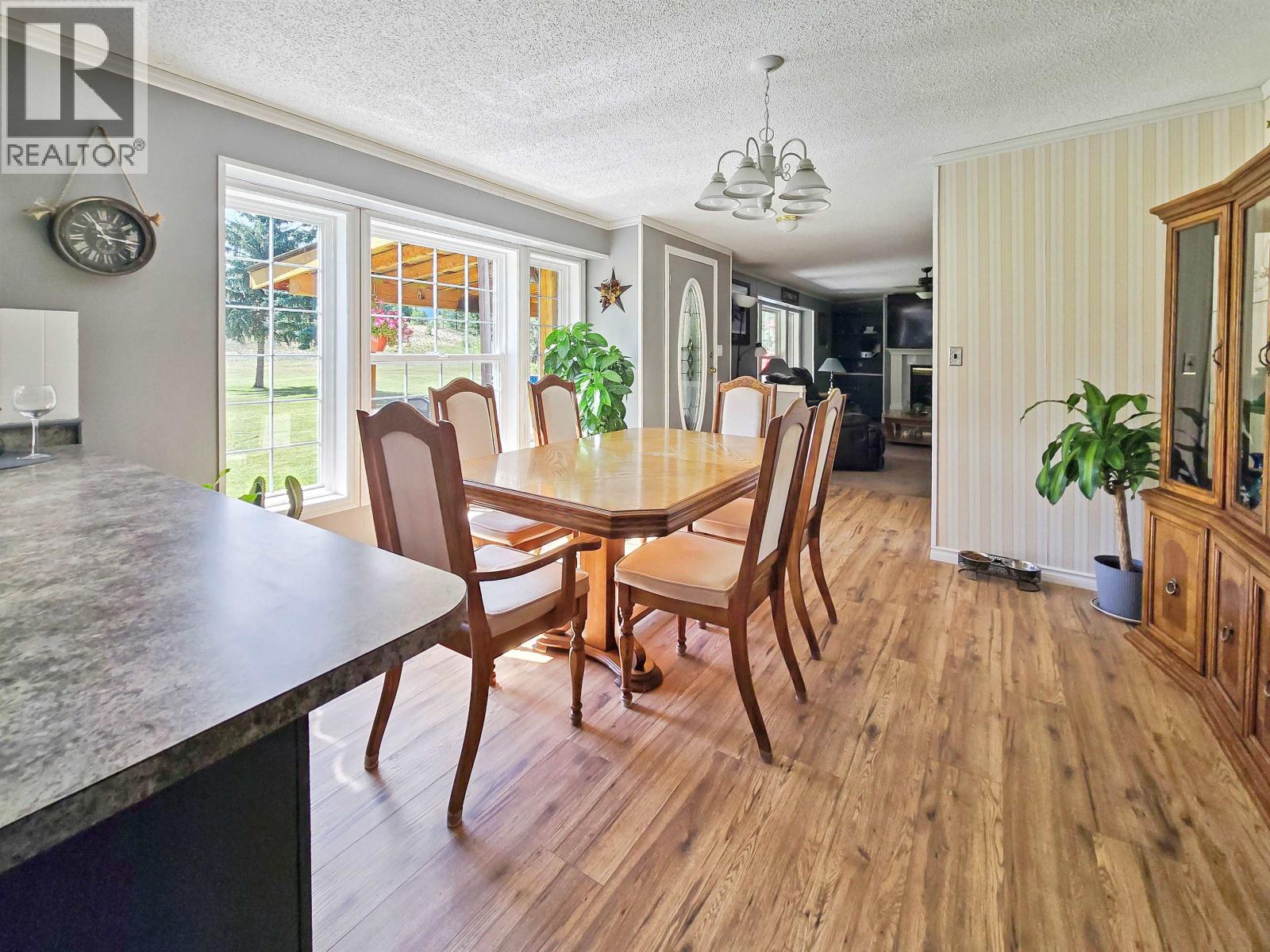 16305 N 5 HIGHWAY, Valemount