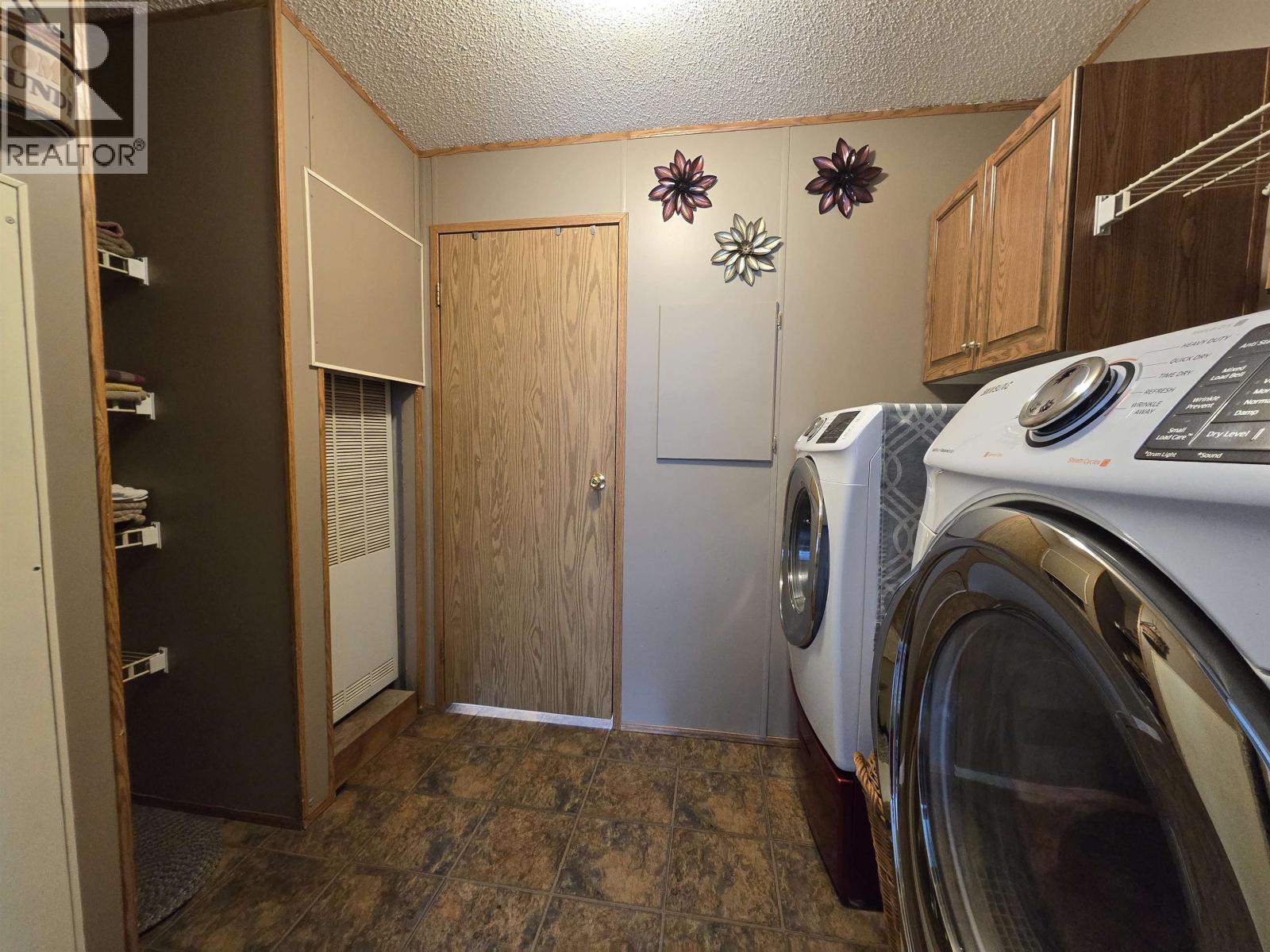 16305 N 5 HIGHWAY, Valemount