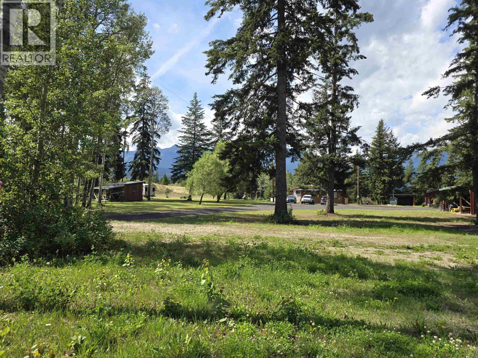 16305 N 5 HIGHWAY, Valemount