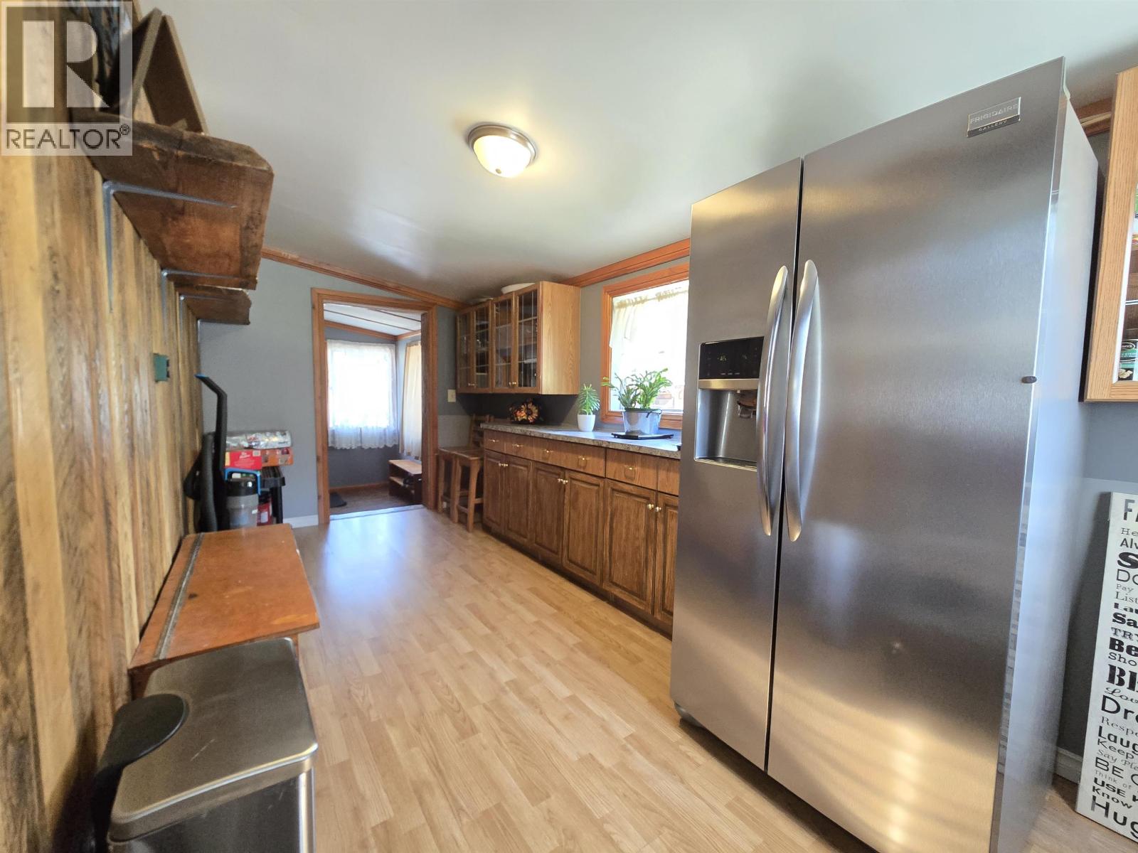 16305 N 5 HIGHWAY, Valemount