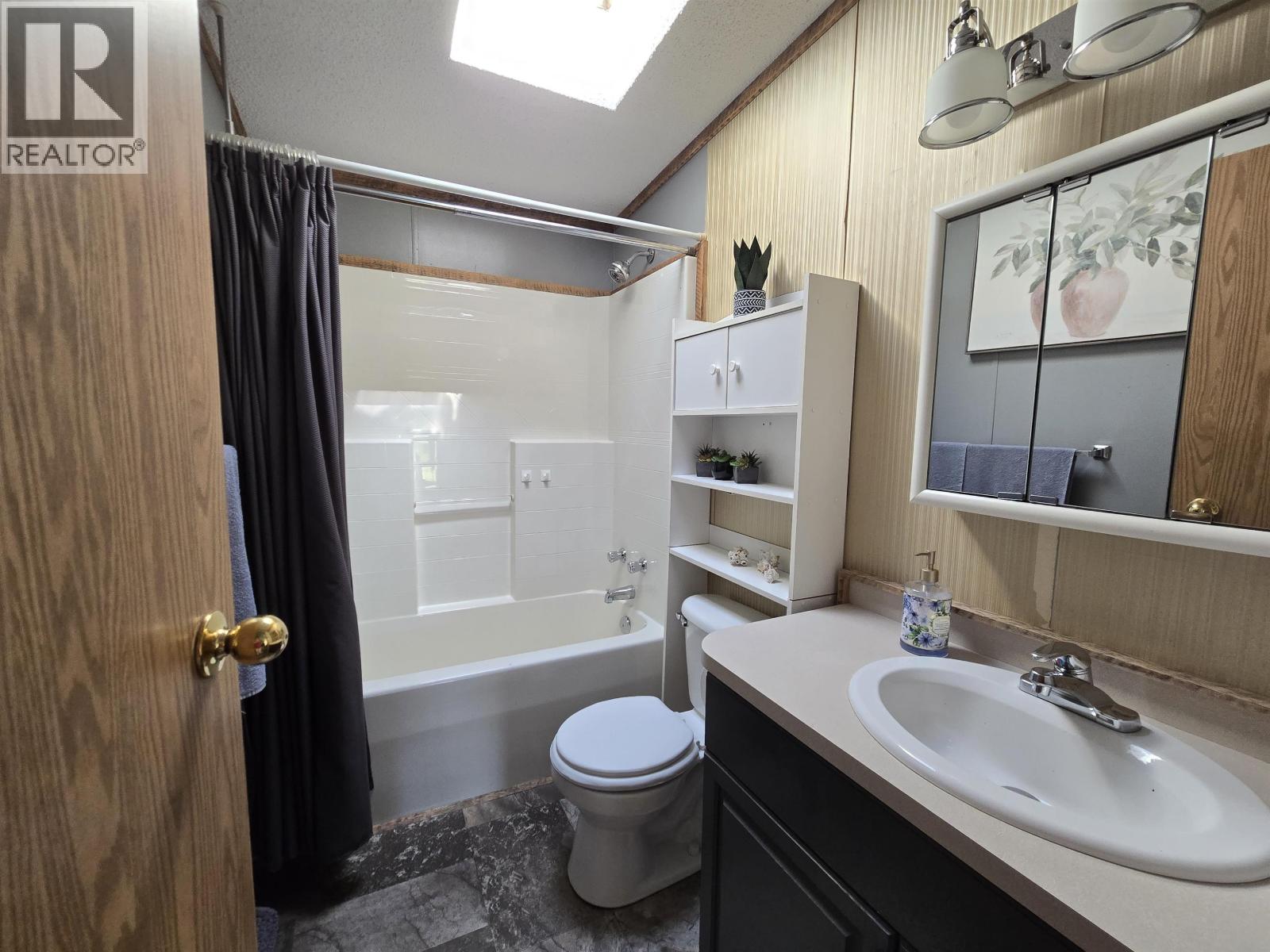 16305 N 5 HIGHWAY, Valemount