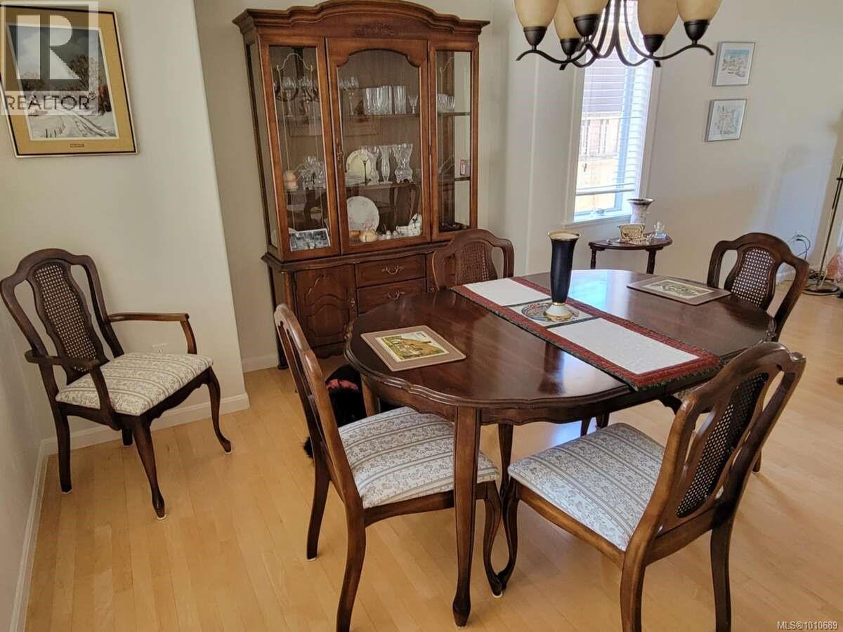 Photo 13 of 10345 Bowerbank Rd, Sidney BC