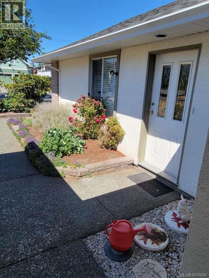 Photo 25 of 10345 Bowerbank Rd, Sidney BC