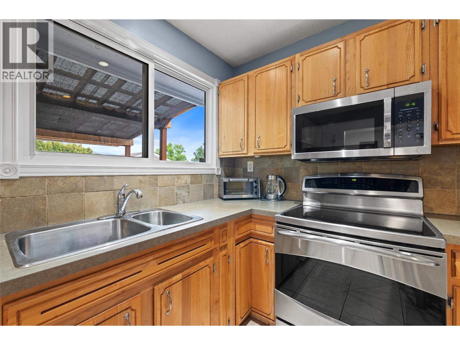  2430 Apollo Road, West Kelowna