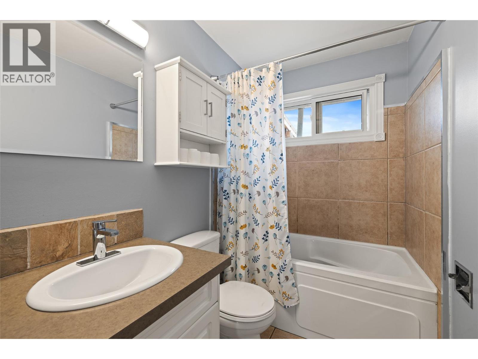  2430 Apollo Road, West Kelowna
