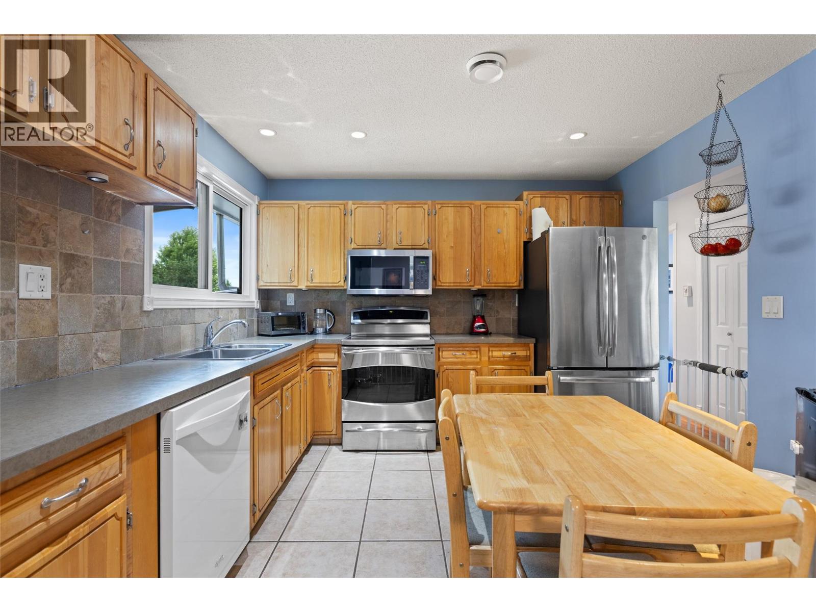  2430 Apollo Road, West Kelowna