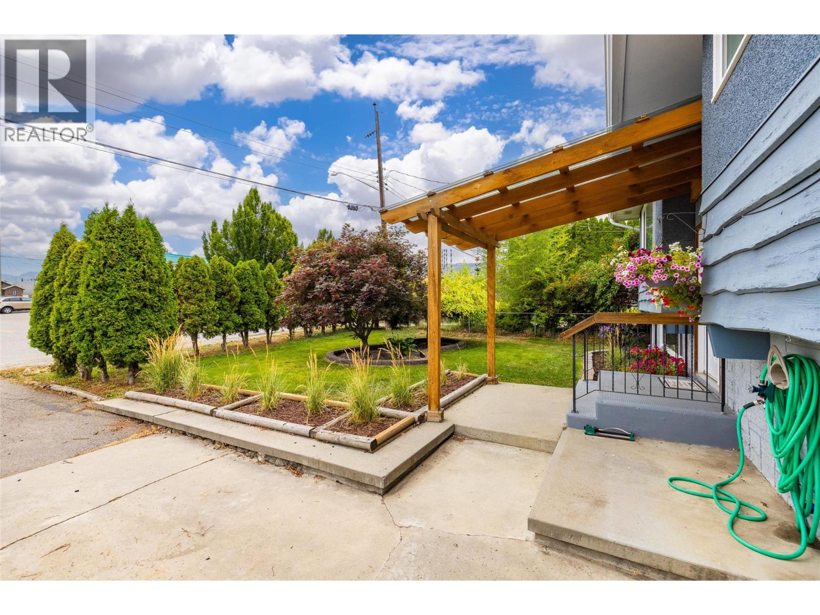  2430 Apollo Road, West Kelowna