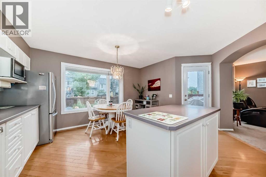 Single Family House for Sale in  River Rock Place SE Riverbend Calgary 
