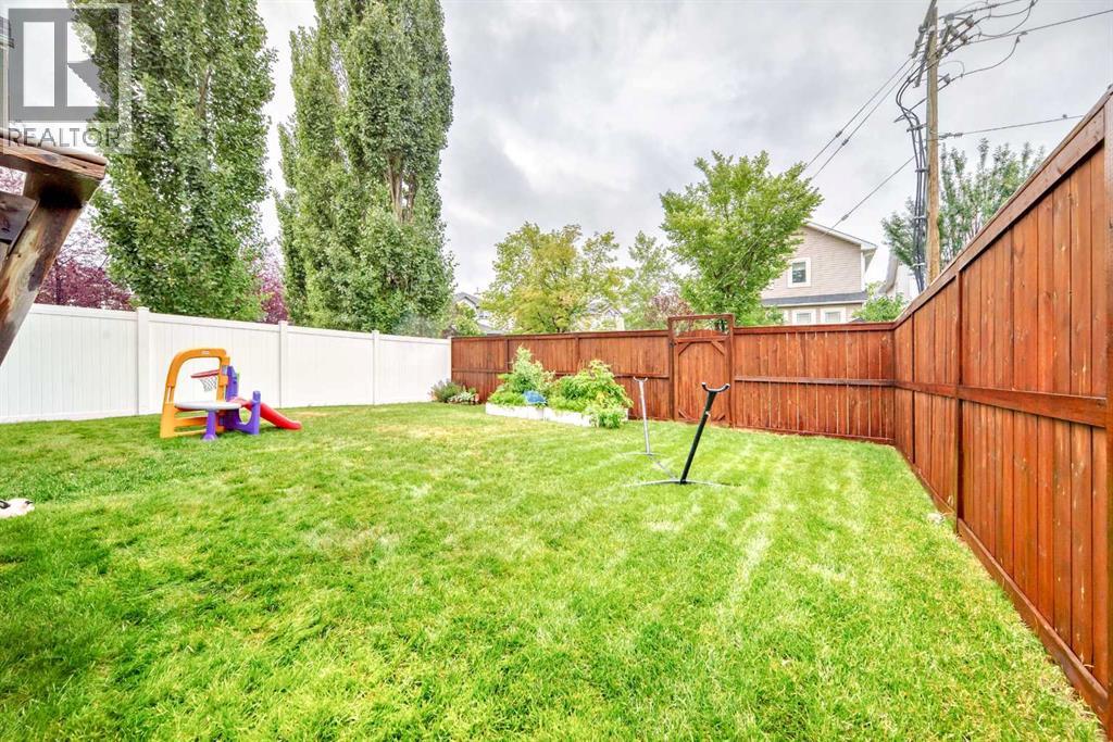 Single Family House for Sale in  River Rock Place SE Riverbend Calgary 