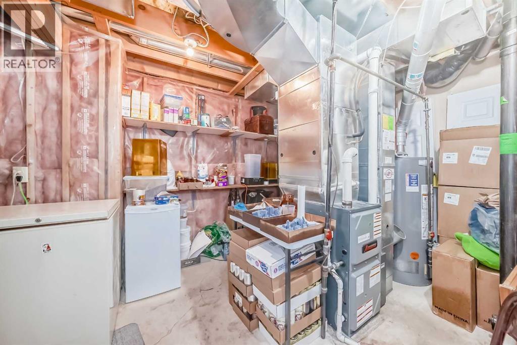 Single Family House for Sale in  River Rock Place SE Riverbend Calgary 
