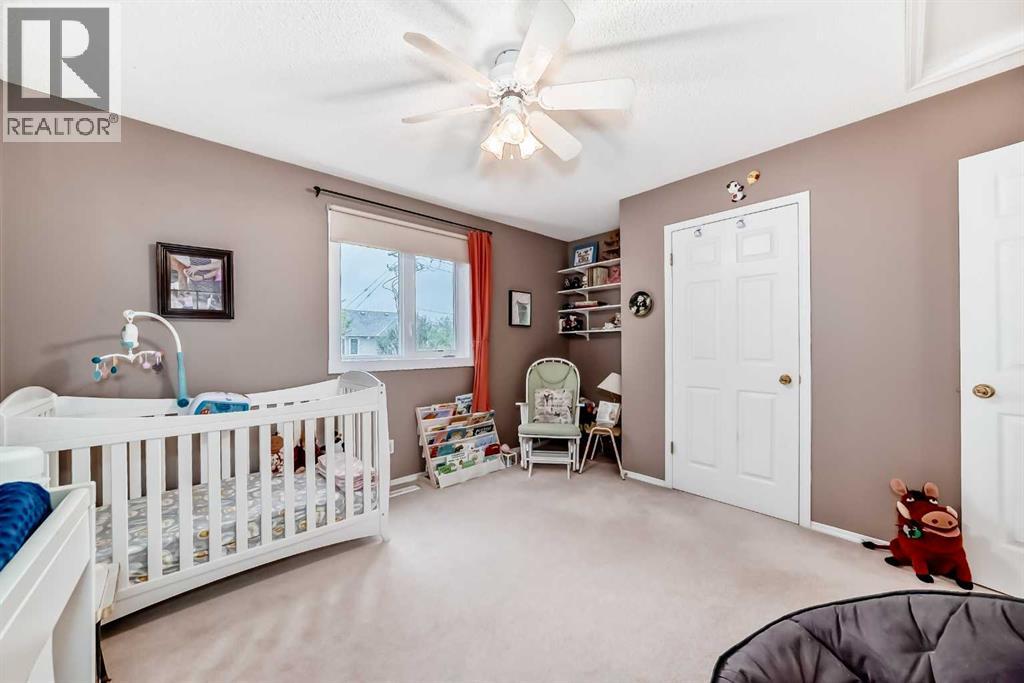 Single Family House for Sale in  River Rock Place SE Riverbend Calgary 