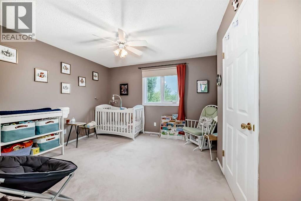 Single Family House for Sale in  River Rock Place SE Riverbend Calgary 