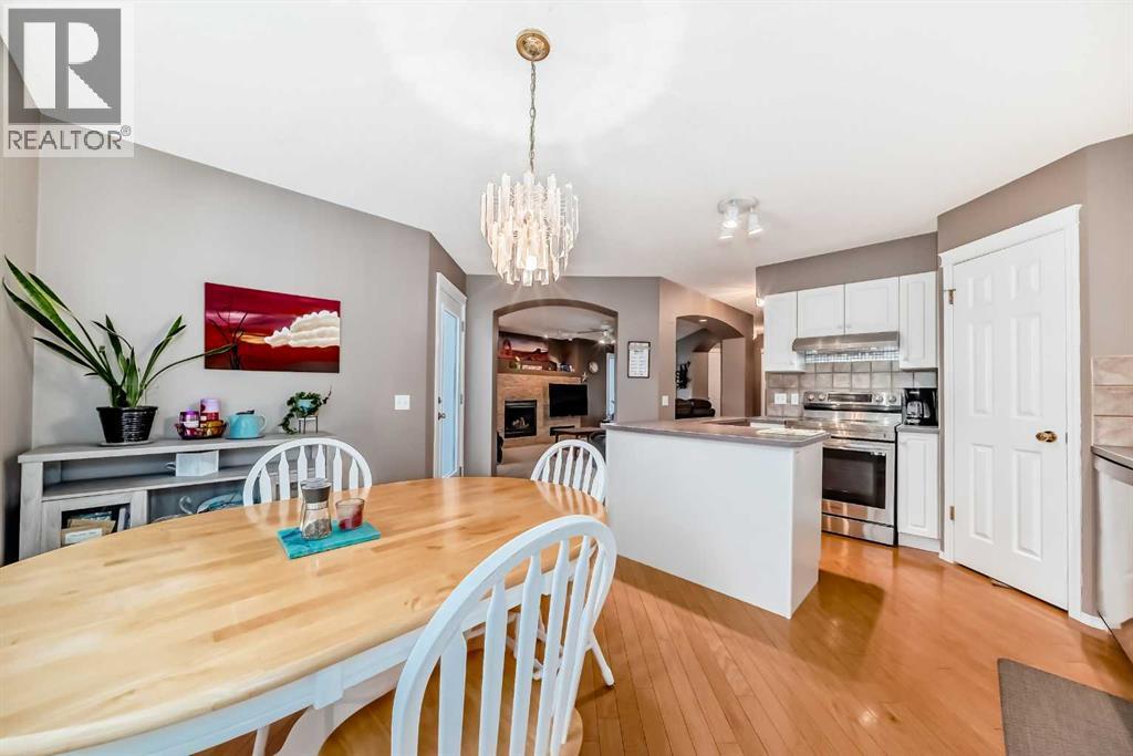 Single Family House for Sale in  River Rock Place SE Riverbend Calgary 