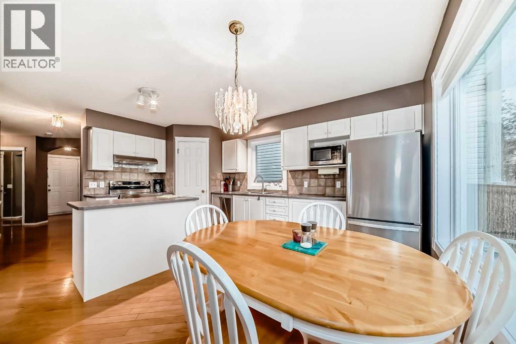 Single Family House for Sale in  River Rock Place SE Riverbend Calgary 