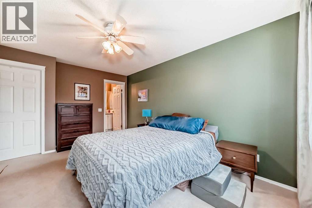 Single Family House for Sale in  River Rock Place SE Riverbend Calgary 