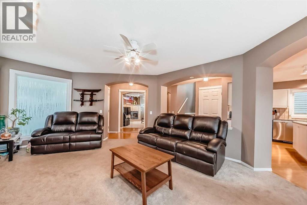 Single Family House for Sale in  River Rock Place SE Riverbend Calgary 
