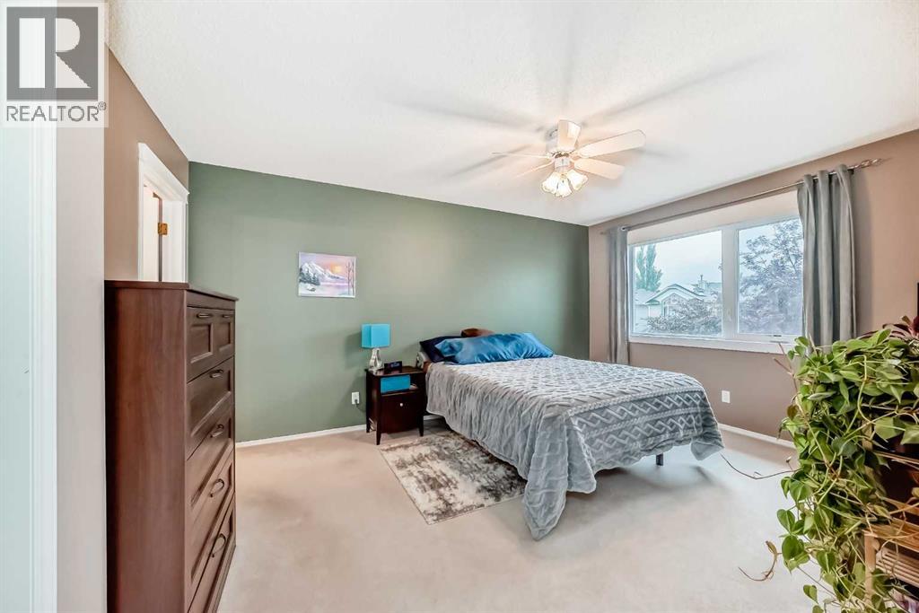 Single Family House for Sale in  River Rock Place SE Riverbend Calgary 