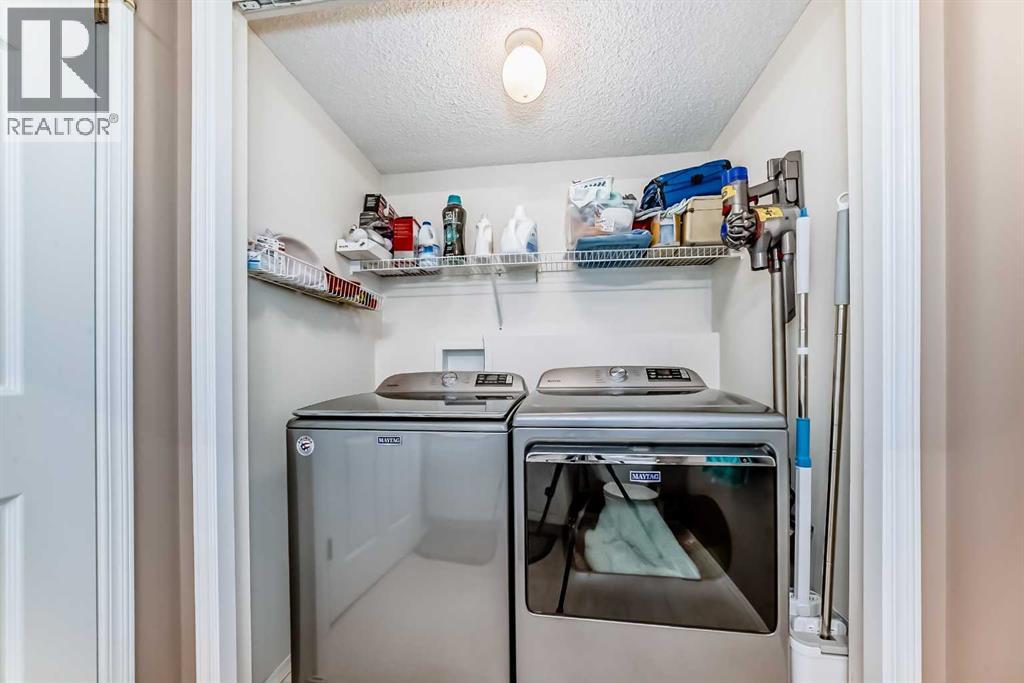 Single Family House for Sale in  River Rock Place SE Riverbend Calgary 