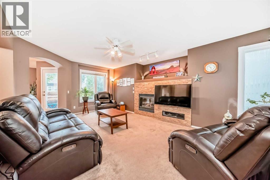Single Family House for Sale in  River Rock Place SE Riverbend Calgary 
