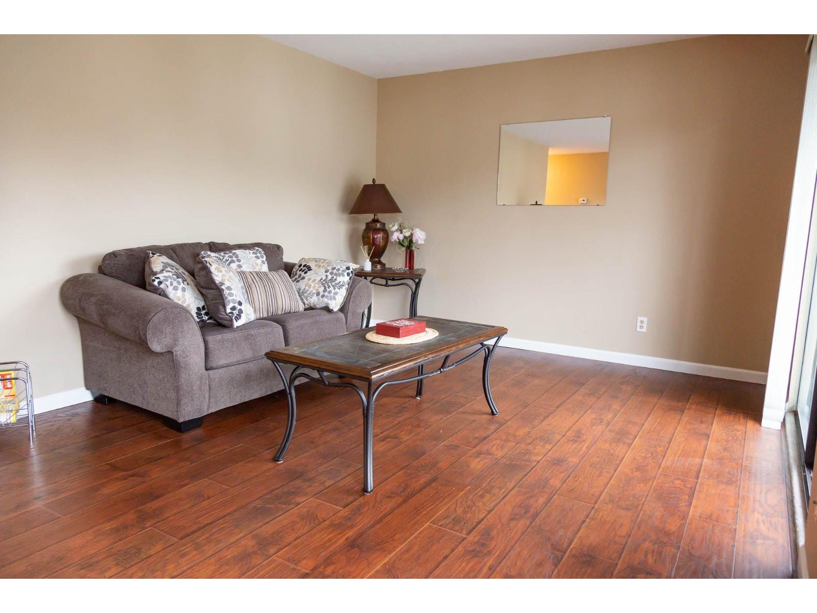 Photo 6 of 205 33369 Old Yale Road, Abbotsford BC