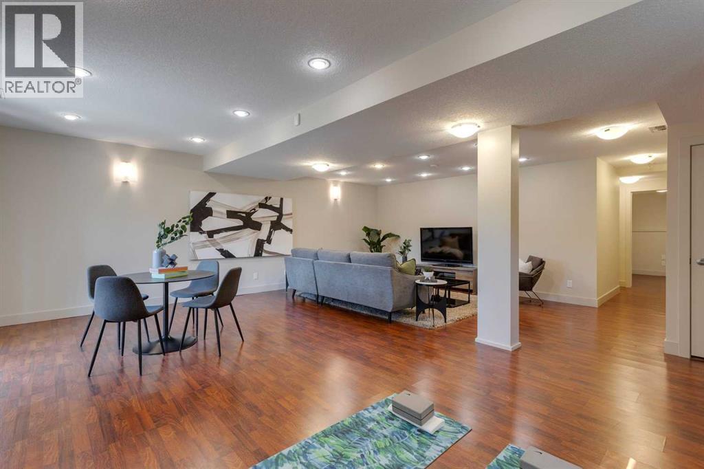 Single Family House for Sale in    Street SW Killarney/Glengarry Calgary 