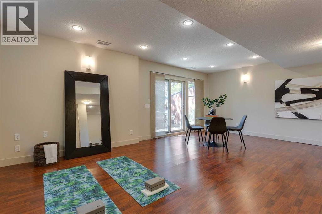 Single Family House for Sale in    Street SW Killarney/Glengarry Calgary 