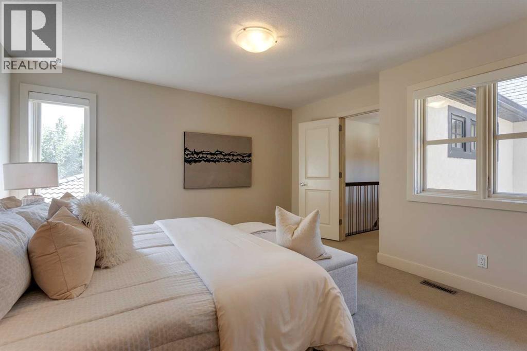 Single Family House for Sale in    Street SW Killarney/Glengarry Calgary 