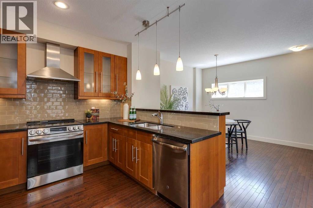 Single Family House for Sale in    Street SW Killarney/Glengarry Calgary 