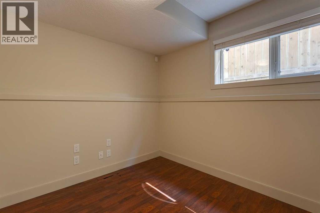 Single Family House for Sale in    Street SW Killarney/Glengarry Calgary 