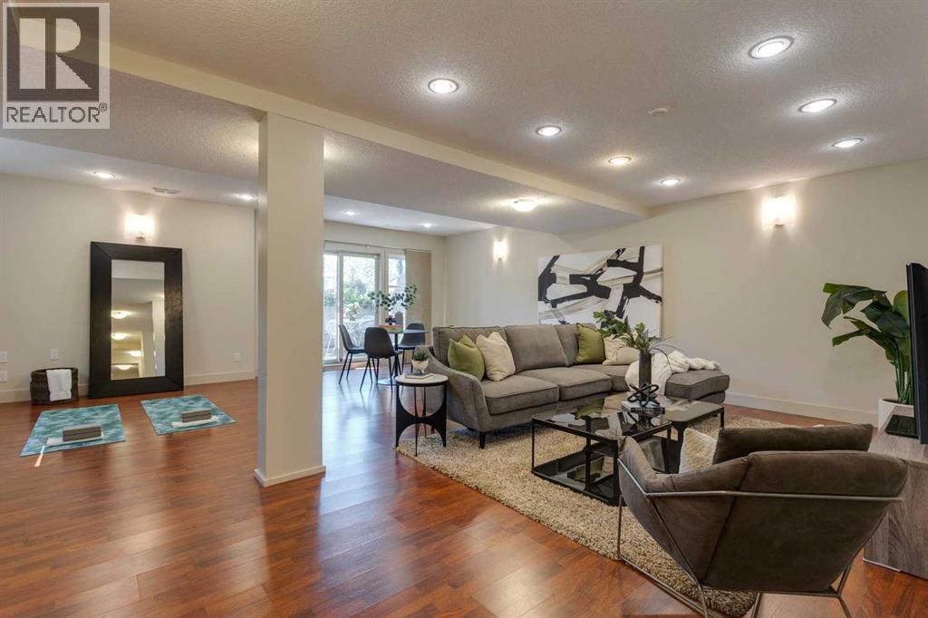 Single Family House for Sale in    Street SW Killarney/Glengarry Calgary 