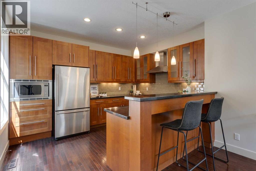 Single Family House for Sale in    Street SW Killarney/Glengarry Calgary 