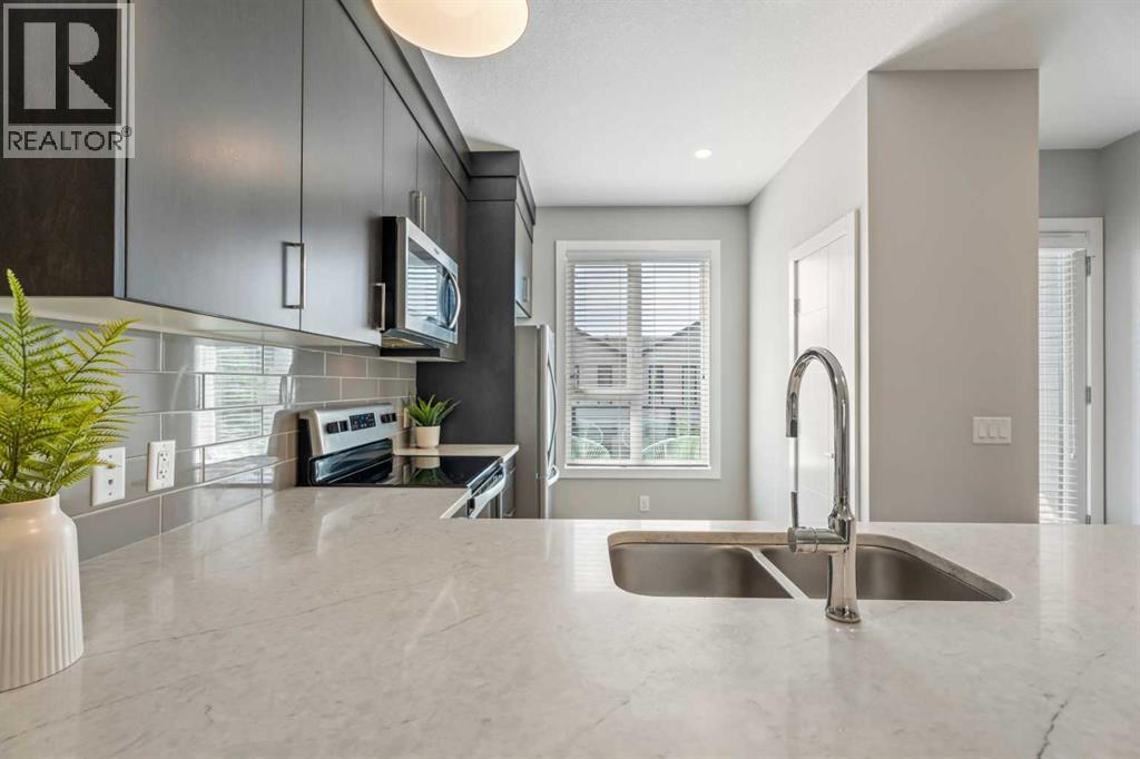 Photo 16 of 508 Drake Landing Wynd, Okotoks AB