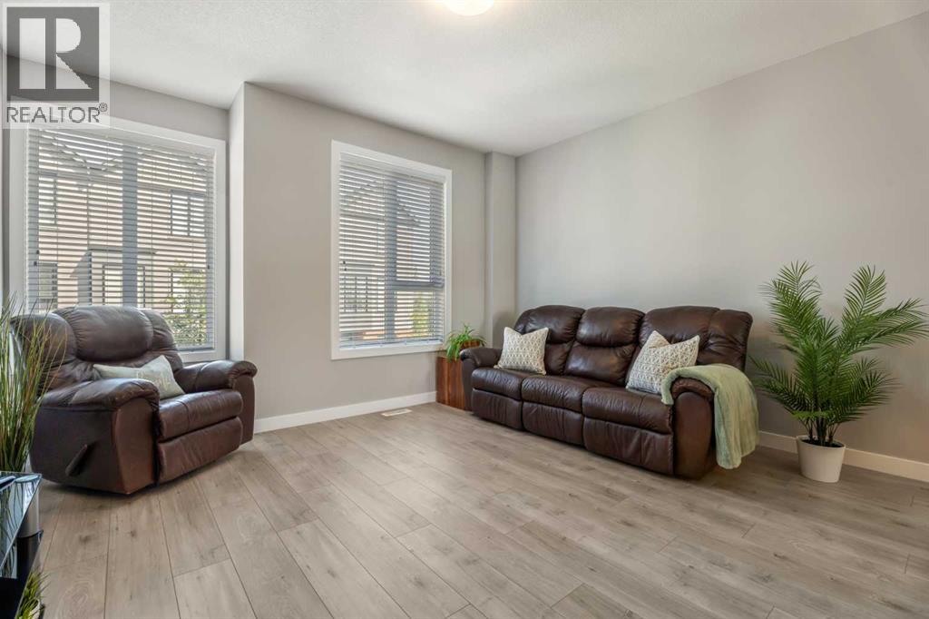 Photo 24 of 508 Drake Landing Wynd, Okotoks AB