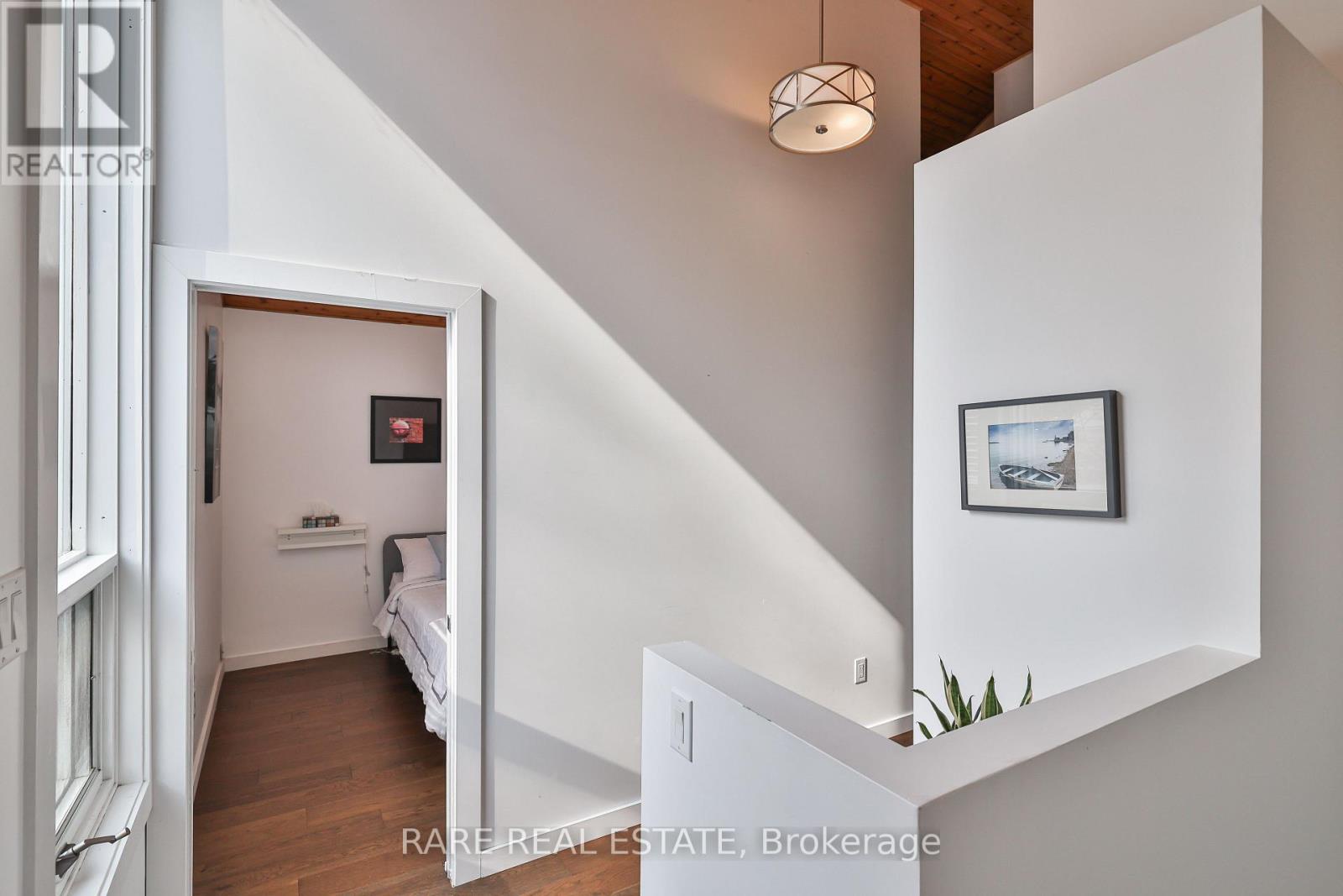 Photo 13 of 2491 Gerrard Street E, Toronto ON