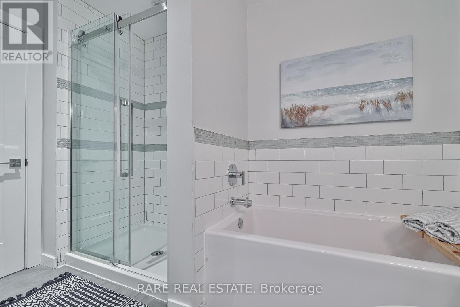Photo 22 of 2491 Gerrard Street E, Toronto ON