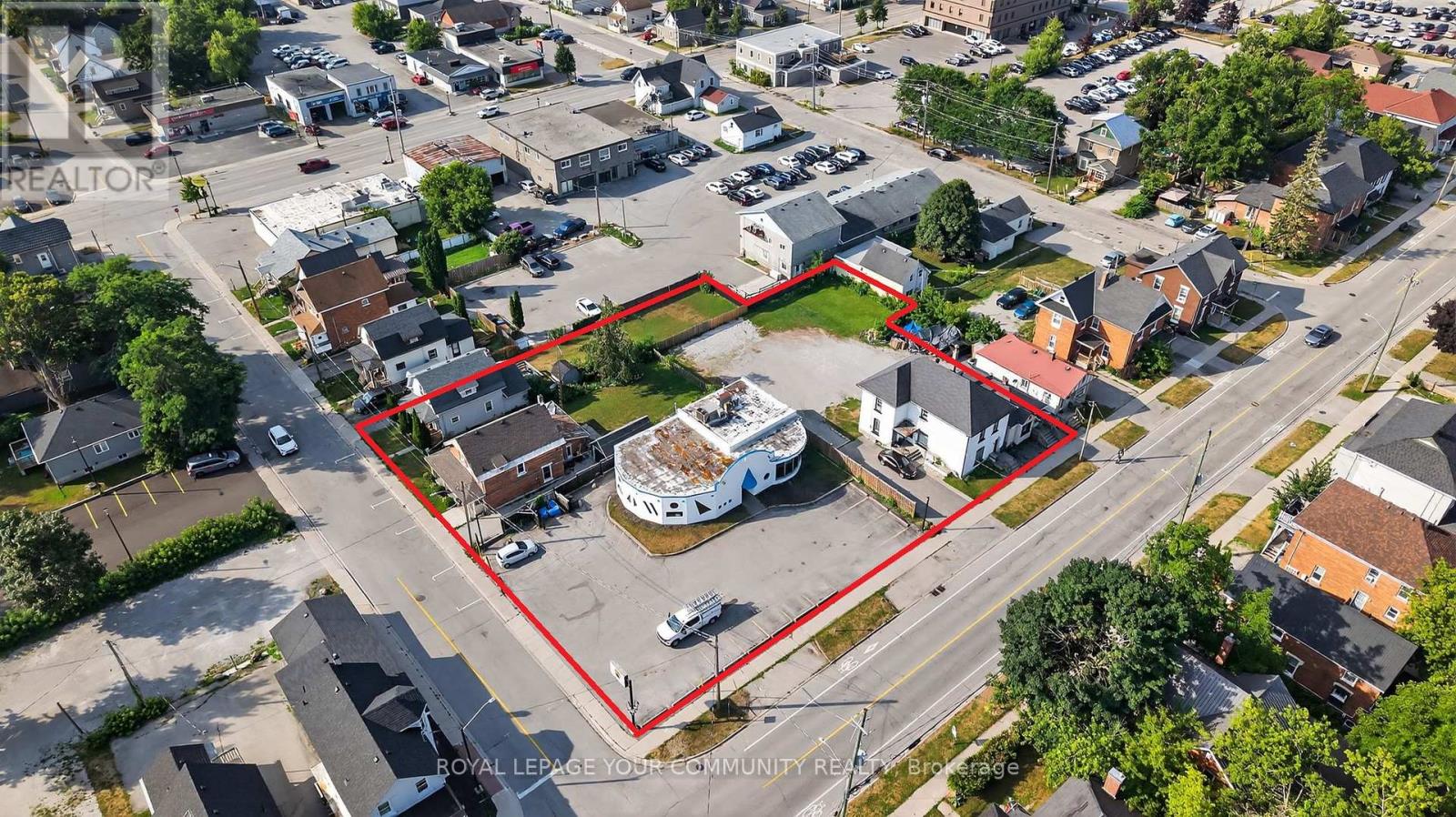 Photo 6 of 83 Mississaga Street W, Orillia ON