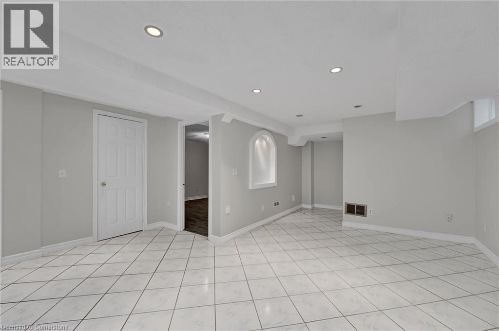 Photo 30 of 1157 Charminster Crescent, Mississauga ON