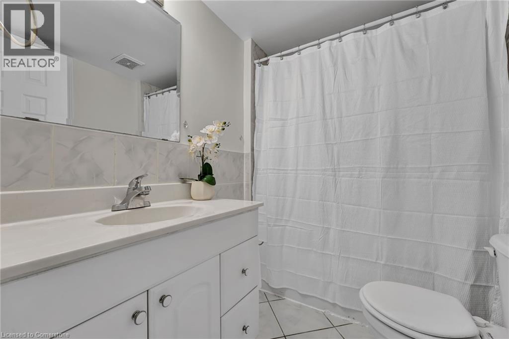 Photo 33 of 1157 Charminster Crescent, Mississauga ON